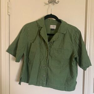 Universal Thread Olive Green Women’s Button-Down Shirt